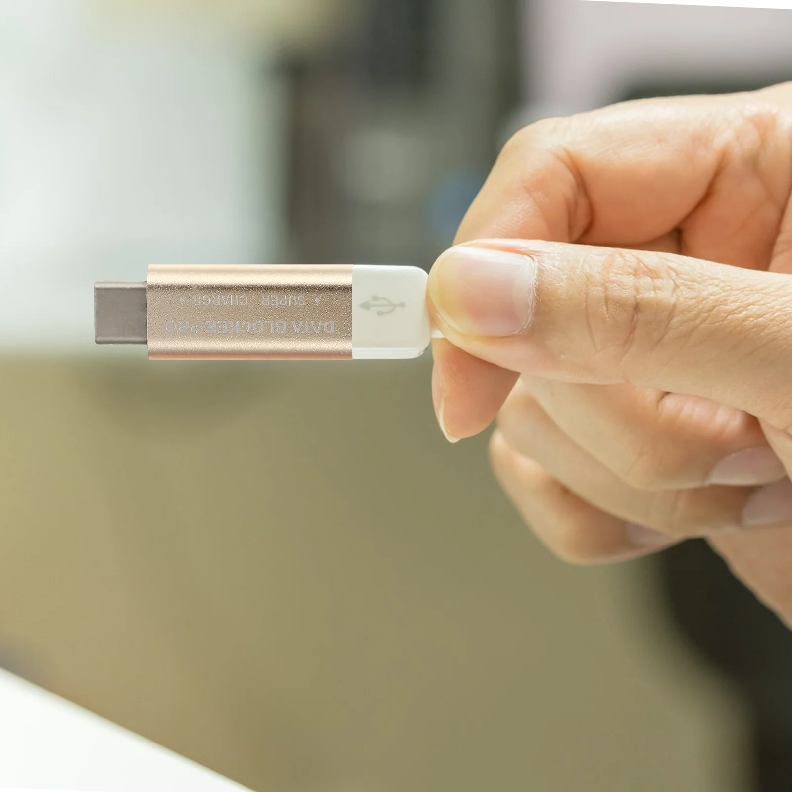 2-PCS-Data-Blocker-USB-Type-C-Adapter-Juice-Jacking-Prevention-Charging-Defender-Female-USB-C-4.webp 2 PCS Data Blocker USB Type-C Adapter Juice Jacking Prevention Charging Defender Female USB-C Gender Change Hacking gadget - Image 5